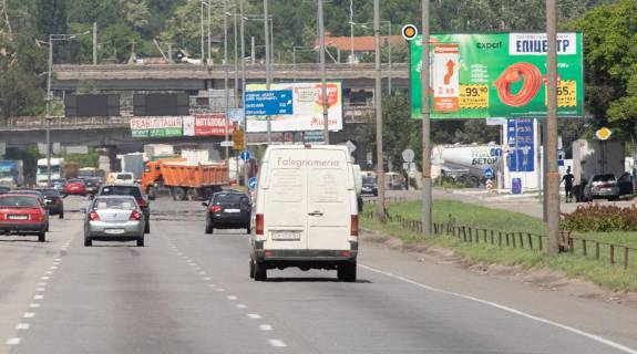 Билборд A в Киеве, Щит 3x6  Столичне шосе, 290м до АЗС GLUSCO, до Південного моста фото 1