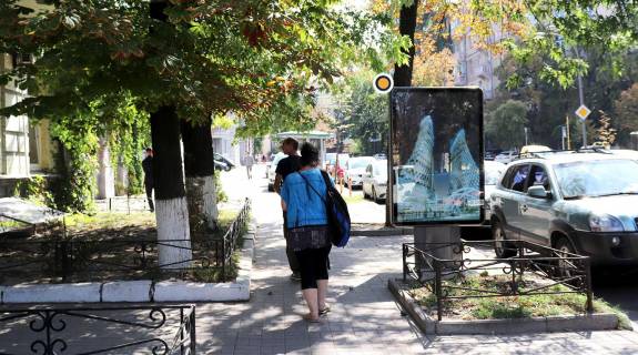 Сiтiлайт B у Києві, Сітілайт 1.2х1.8  Печерський Фото 1