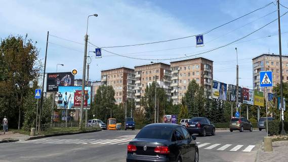 Билборд B в Тернополе, Щит 3x6  Коновальця вул / Злуки вул, з Коновальця, правий, в центр фото 1