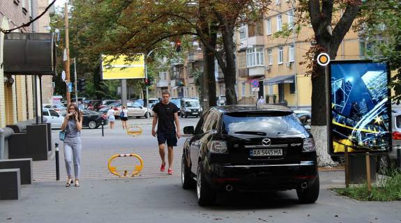 Сiтiлайт B у Києві, Сітілайт 1.2х1.8  Цитадельна вул. 6/8 Фото 1