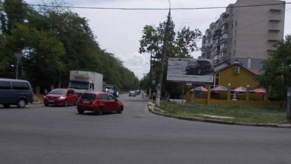 Билборд A в Херсоне, Щит 3x6  Бериславське шосе / Миру вул фото 1