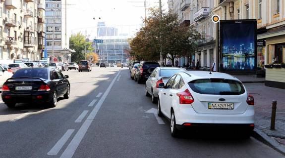 Ситилайт A в Киеве, Сітілайт 1.2х1.8  Жилянська вул. 9-11 фото 1