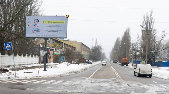 Билборд B в Киеве, Щит 3x6  Клеманська вул. , в напрямку до вул. Причальної фото 1