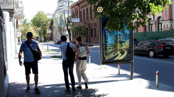 Ситилайт B в Киеве, Сітілайт 1.2х1.8  Шовковична вул. 26-28 фото 1