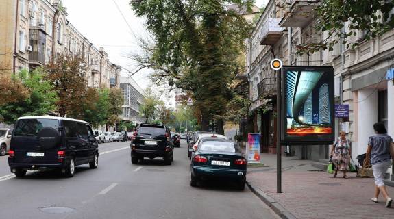 Сiтiлайт A у Києві, Сітілайт 1.2х1.8  Січових Стрільців вул. 13 Фото 1