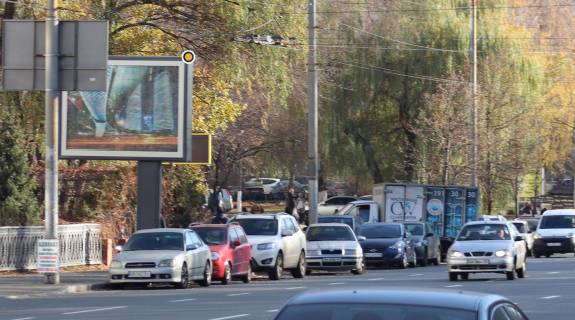 Билборд B в Киеве, Беклайт 2.3х3.14  Солом'янська вул. 1 фото 1