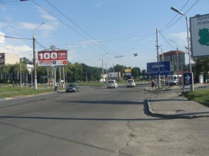 Билборд B в Львове, Щит 3x6  Зелена вул / Пасічна вул, з центру фото 1