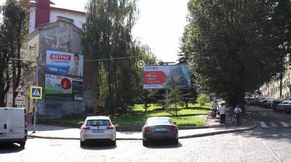 Билборд A в Львове, Щит 3x6  Зелена вул. (сквер) фото 1