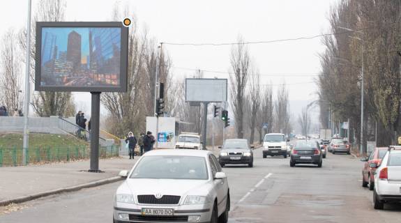 Білборд, Бігборд (Борд)  B у Києві, Беклайт 2.3х3.14  Ентузіастів вул.  Фото 1