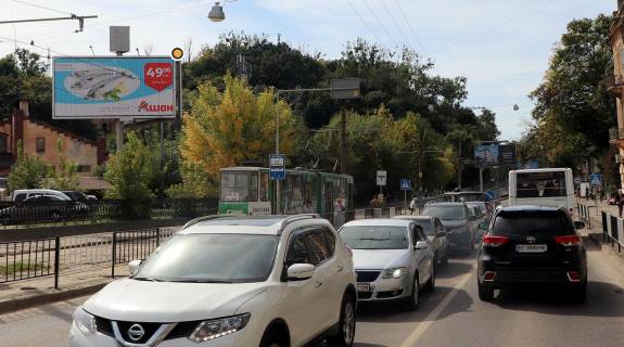 Билборд B в Львове, в  Сахарова вул, 2, з центру фото 1
