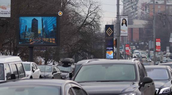 Бэклайт B в Киеве, Беклайт 2.3х3.14  Миколи Міхновського (Дружби Народів) бул., до бул.Лесі Українки і Печерського мосту фото 1