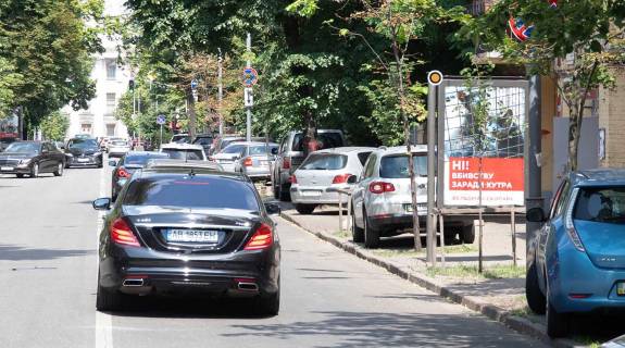 Ситилайт A в Киеве, Сітілайт 1.2х1.8  Шовковична вул. 11 фото 1
