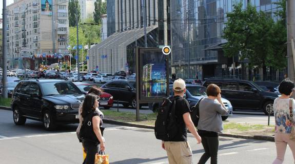 Ситилайт B в Киеве, Сітілайт 1.2х1.8  Басейна вул.(роздільник) фото 1