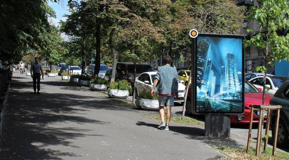 Ситилайт B в Киеве, Сітілайт 1.2х1.8  Володимирська вул. 68 фото 1