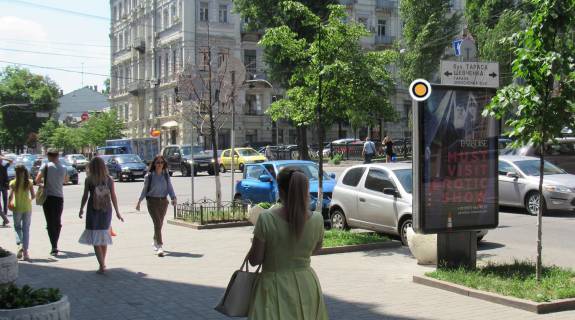Ситилайт B в Киеве, Сітілайт 1.2х1.8  Євгена Чикаленка (Пушкінська) вул. 27 фото 1