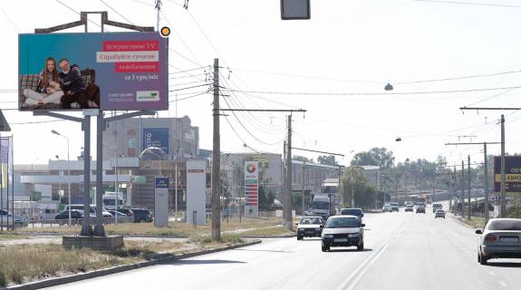 Билборд B в Сумах, Щит 3x6  Героїв Крут вул. 72-74, з центру фото 1