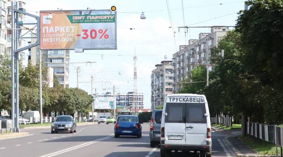Билборд B в Львове, Щит 3x6  Любінська вул, 101, в центр фото 1