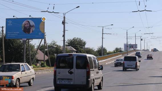 Билборд B в Луцке, Щит 3x6  Рівненська вул / Купріна вул., із центру фото 1