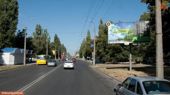 Билборд A в Луцке, Щит 3x6  Захисників України (колишня Гордіюк) вул, 11, із центру фото 1