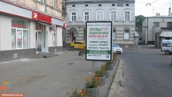 Сiтiлайт B у Львові, 1.2х1.8  Липневій пл., 4 Фото 1