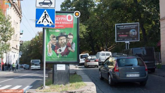 Ситилайт A в Львове, Сітілайт 1.2х1.8  Руставелі Ш. вул., 42 фото 1