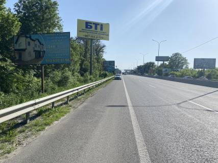 Билборд B в Чабаны, 6х3  а/д М-05 Киев-Одесса , на світлофорі Чабани , зупинка громад транспорту фото 1
