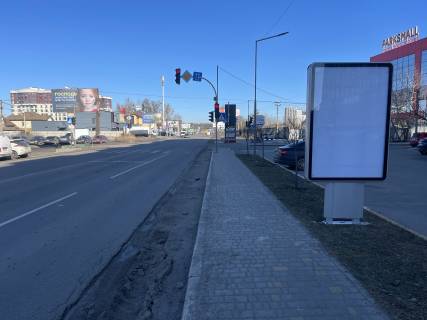 Ситилайт A в Крюковщине, 1,2х1,8м  вул. Василя Стуса , ЖК АГАМ , перед ТРЦ ПАРКС МОЛ, на світлофорі фото 1
