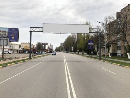 Нестандарт A у Чабани, 10 х 2  Виїзд/виїзд з Чабани Фото 1