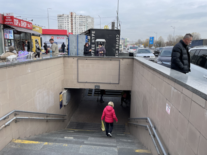 Нестандарт A в Киеве, 2300х1300  пр-т Бажана (ст.м. Харківська, в бік центру) фото 1