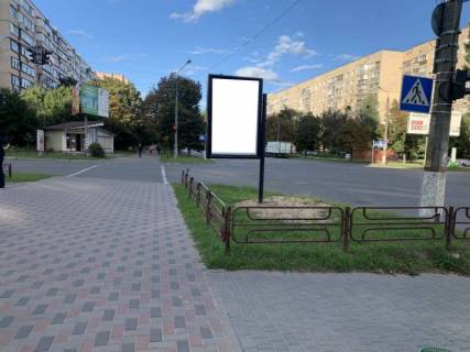Билборд B в Бровары бул. Незалежності 13 фото 1