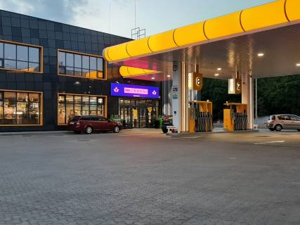 Видеоборд  у Києві, цілодобово  Затишна 1 - 475560 Фото 1