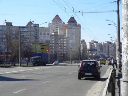 Билборд B в Киеве, 6х3  Івасюка (Героїв Сталінграду) пр. 44 до м. Мінська фото 1
