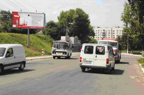 Билборд B в Фастове, 6х3  перекресток ул. Соборной и ул.Героев Танкистов, основной перекресток в городе фото 1
