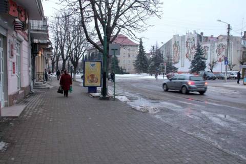 Сітіскролл B у Надвірній, 1,2x1,8  Грушевського, маг. техніки "Плай", напрямок руху до Майдану Шевченка Фото 1