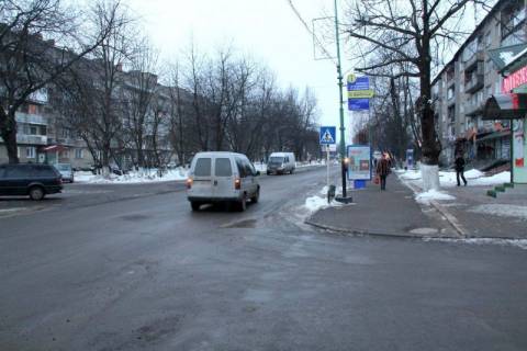 Сiтiлайт A у Надвірній, 1,2x1,8  Грушевського, аптека, НетГруп, автозупинка, напрямок руху до міської лікарні, с.Пнів, Пасічна, Зелена, Бистриця Фото 1