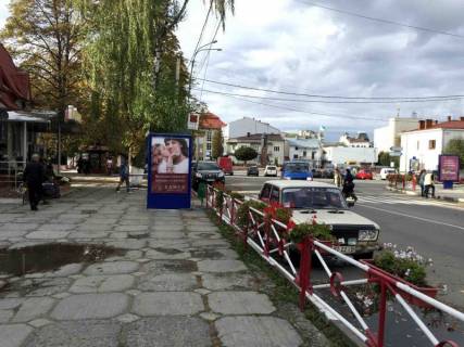 Сітіскролл B у Надвірній, 1,2x1,8  Чороновола, центральний Універмаг, міський ринок, напрямок руху на Івано-Франківськ, Богородчани Фото 1