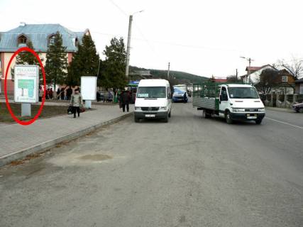 Ситилайт B в Делятине, 1,2x1,8  Траса Н-09 Мукачево-Львів, с.Делятин, центр, ринок, автостанція, напрямок руху на Івано-Франківськ фото 1