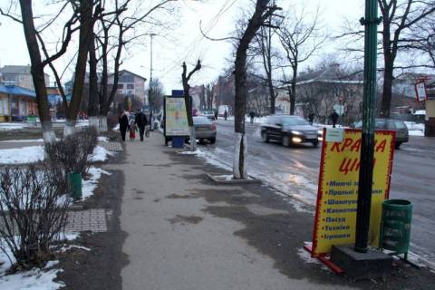 Ситилайт B в Надворной, 1,2x1,8  Грушевського, перукарна Каприз, маг.Каштан, напрямок руху до Майдану Шевченка фото 1