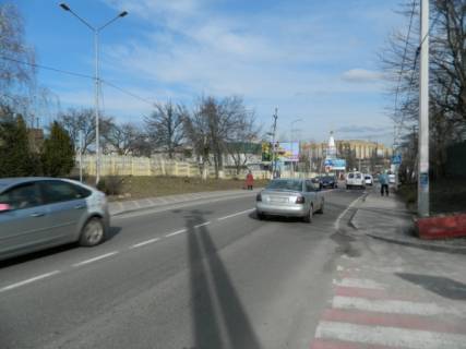 Билборд B в Петропавловской Борщаговке, Board 3x6м  вул. Соборна, 30,  Школа  "LingWay School", "Загальноосвітня школа", Танцювальний клуб "My dance", Школа Бойового Гопака "Шаблезуб",  в напрямку вул. Вел. Кільцева, м. Київ фото 1