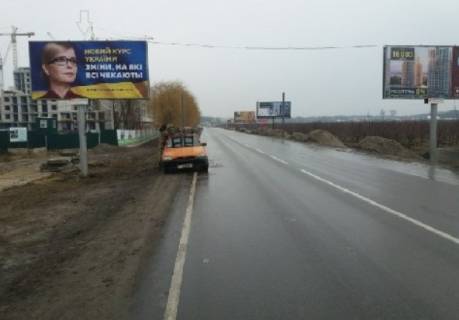 Білборд, Бігборд (Борд)  B у Новосілках, Board 3x6м  вул. Васильківська, навпроти повороту на вул. Олександрівська, поруч ЖК "Софія Нова",  навпроти Хімскладу, перед поворотом на вул. Приміська, "Нова Пошта", "Brooklyn Barbershop", "El Vanilla", Фото 1