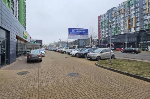 Білборд, Бігборд (Борд)  B у Вишневе, Board 3x6м  вул. В. Стуса , перший після повороту на вул. Молодіжну, ЖК Квартал Крюківщина", ЖК "Піонерський Квартал", направлення на м Київ Фото 2