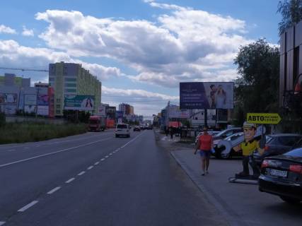 Билборд A в Вишневое, Board 3x6м  вул. В. Стуса/ вул. Чорновола, 46, після 50м. магазину "ФОРА", Магазин "Ромстал", АЗС "КЛО - БорщBurger", "Viradoor"-магазин дверей, ЖК "Черрі Таун", направлення на Крюківщину фото 1