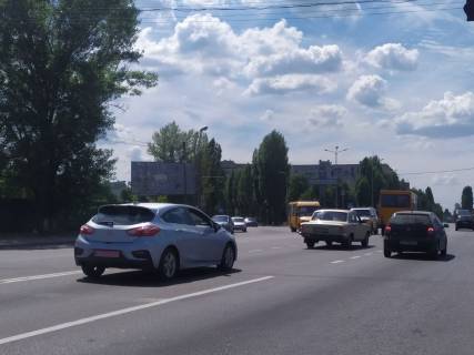 Білборд, Бігборд (Борд)  A у Святопетрівському, Board 3x6м  вул. Київська/вул. Святошинська/вул. Жулянська, світлофор, велике перехрестя, на виїзді, зупинка "Вишневе",  ЖК "Сади Вишневі", навпроти Ресторан "Райський Яр", напрямку центру м. Вишневе, в бік с. Святопетрівське, м. Боярка Фото 1