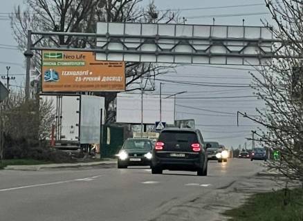 Билборд B в Крюковщине, Board 3x6м  Вул. Балукова, на в’їзді в с. Крюківщина, поруч Маг. "Повний Кошик",  на повороті на вул. Зоряну, 50м. до Ресторану  "Риба|Лимон",  з м. Київ фото 1