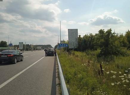 Билборд A в Калиновке, Board 3x6м ветрикальний  вул. Чернігівська, світлофор, поруч АЗС "БРСМ-Нафта", навпроти  "Калинівська селищна рада", 250м. до "ФОРА, "Нова пошта", Готель "Пегас", в бік  м. Київ фото 1