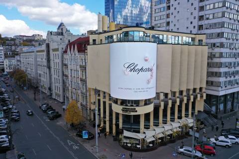 Видеоборд A в Киеве, 18х12м  BEEFfective вул. Шота Руставелі 11 NEW! 18 x 12 м, S=216 m2, 10 піксель, яскравість 6500 nit, 1792х1152 пікс, час роботи 7.00-22.00, 15 годин - 420815 фото 1