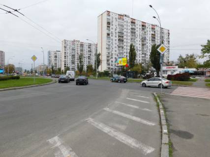 Призма A в Киеве, 6x3  Героїв полку «Азов» вул. (Маршала Малиновського)., 23 - 452444 фото 1