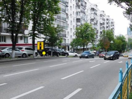 Билборд B в Киеве, 1.2x1.8  Лесі Українки бульв. 22 фото 1