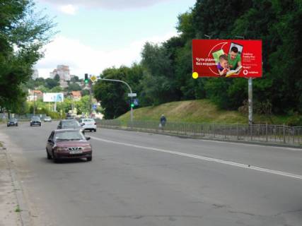 Призма A в Киеве, 6x3  Кайсарова вул./ Каменярів вул. в центр - 433836 фото 1