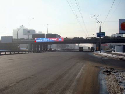 Билборд B в Киеве, 16x2  Одеська пл. / Глушкова пр., з центру фото 1